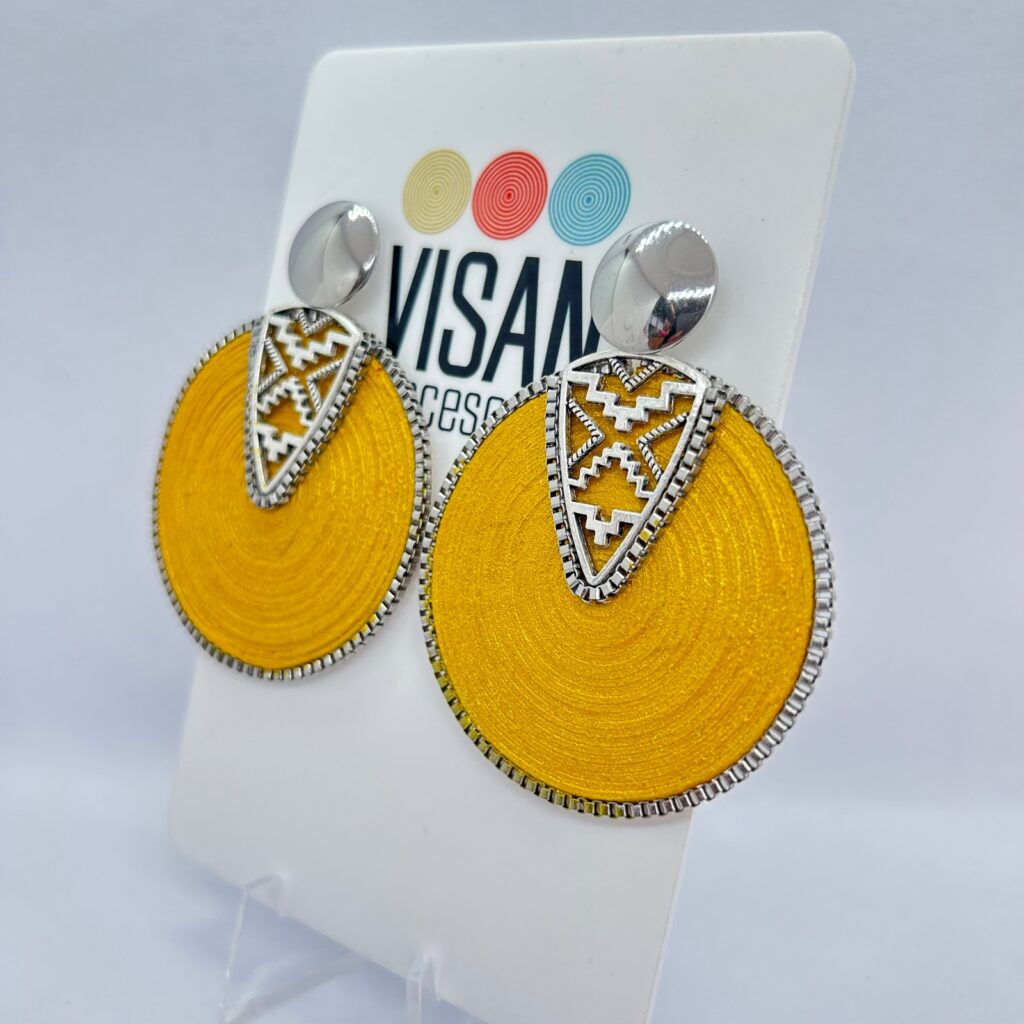 Aro triangular amarillo